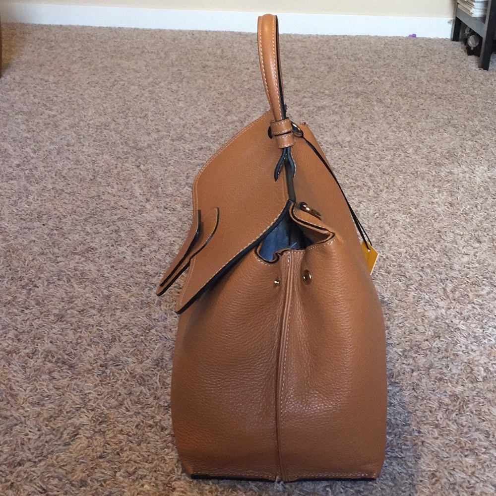 Handbag - Picture 2 of 8